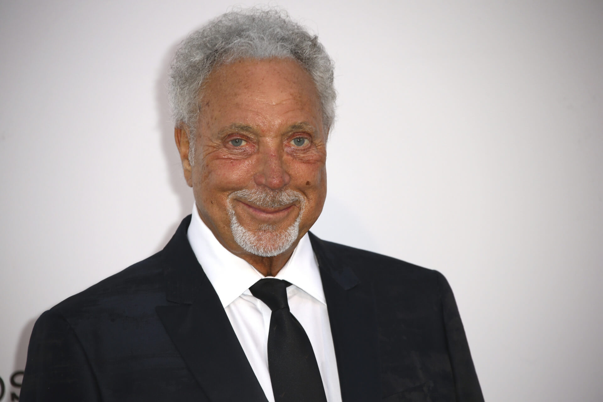 24-surprising-facts-about-tom-jones